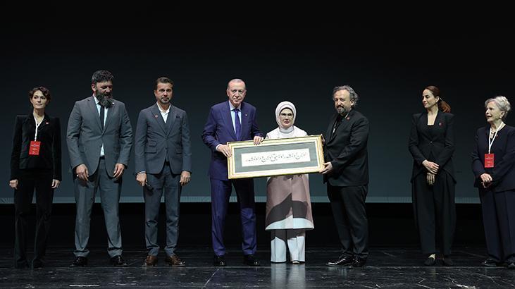 Cumhurbaşkanı Erdoğan, 'Bir Adam Yaratmak' filminin galasına katıldı