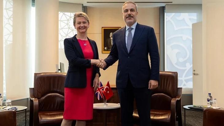 Dışişleri Bakan Hakan Fidan, Birleşik Krallık Dışişleri Bakanı Cooper ile görüştü