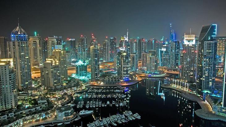 Dubai efsanesi biterken