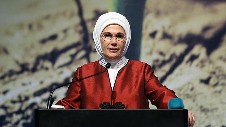 Emine Erdoğan: Toplumumuzun kurucu kodlarına, hamiyet kültürüne sımsıkı sarılmalıyız
