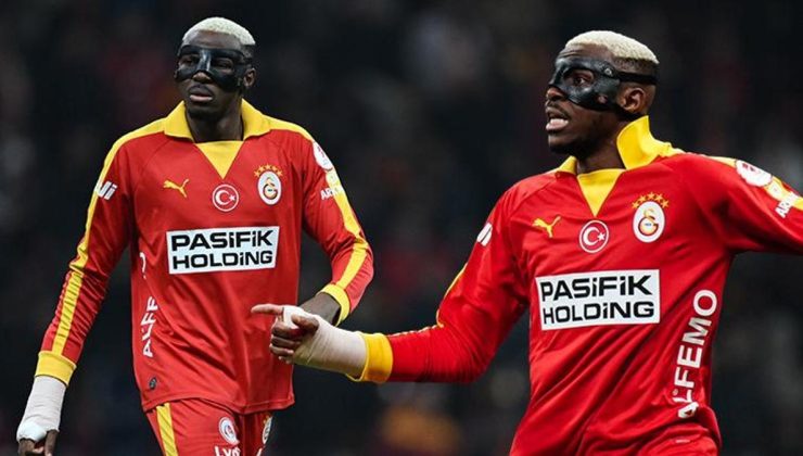 Galatasaray’da Victor Osimhen geri döndü! Taraftardan sevgi seli…