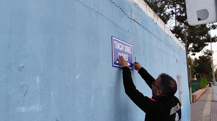 Gülistan Doku soruşturmasında tutuklanan Tuncay Sonel’in adı tabeladan söküldü