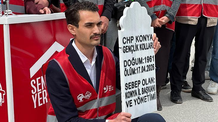 Konya'da CHP Konya İl Teşkilatı'nda 'mezar taşlı' gerginlik