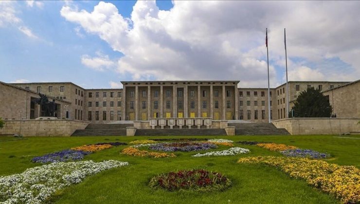 Meclis 106 yaşında! TBMM’de 5 gün sürecek kutlamalar başlıyor: Koltuklar çocuklara devredilecek