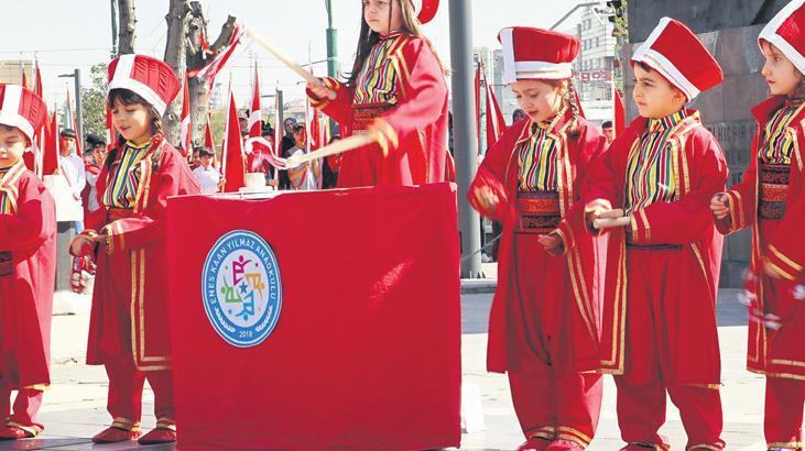 Mehter takımı tartışması sürüyor