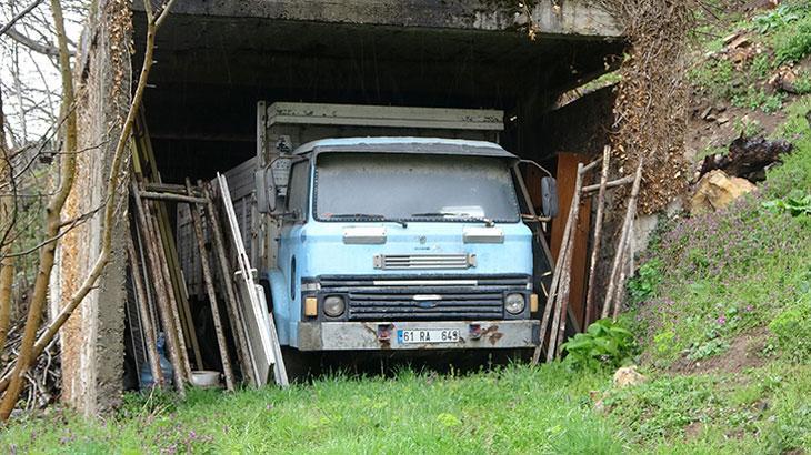 Yüksek fiyat verdiler: Baba yadigarı aracı satmıyor!