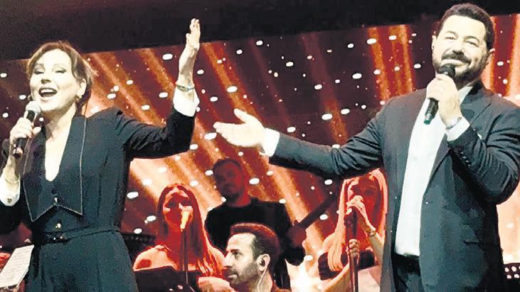 ‘Yak Gel’ düetiyle sahne alev aldı