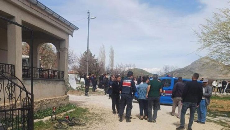 Kayseri'de korkunç olay! 4 çocuk annesi eşini öldürüp aynı silahla intihar etti