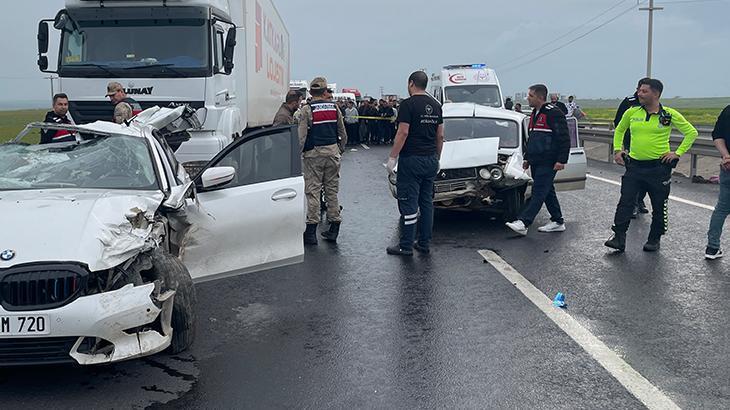 Şanlıurfa Siverek'te zincirleme kaza: 2 kişi hayatını kaybetti 2 kişi yaralı