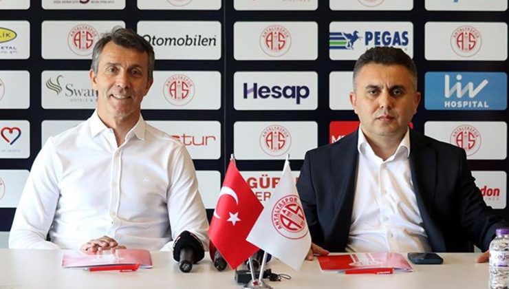 Antalyaspor’un yeni teknik direktörü Bülent Korkmaz oldu