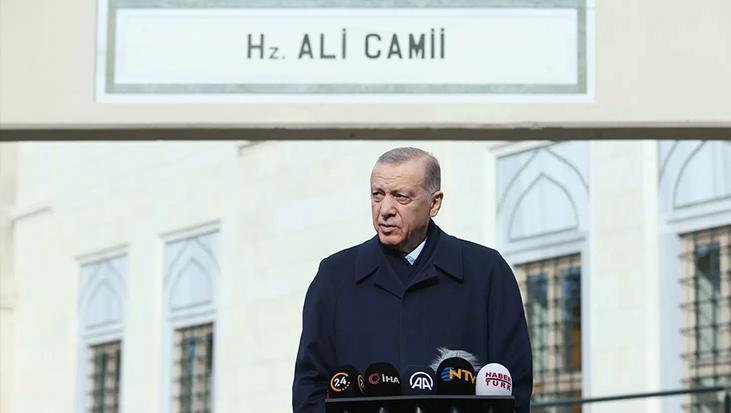 Cumhurbaşkanı Erdoğan, cuma namazını Hz. Ali Camisi'nde kıldı