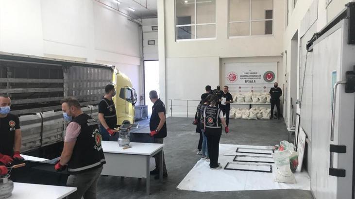Edirne'de tırda tam 1,5 ton uyuşturucu ele geçirildi