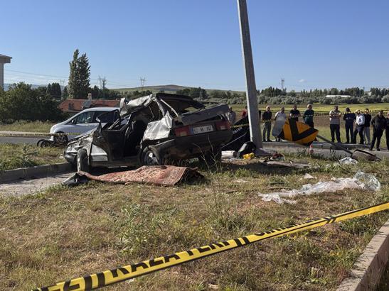 Kayseri'de feci kaza! 3 kişi öldü, 5 kişi yaralandı