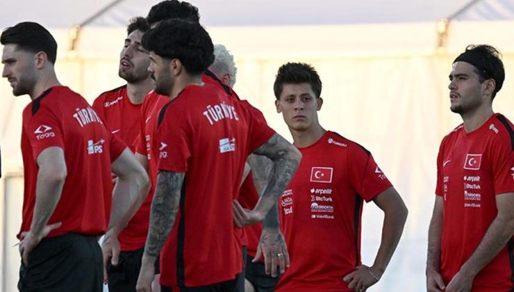 Milli Takım kampında 2 ayrılık! Geri dönüyorlar