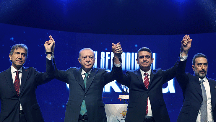 Son dakika… CHP'den istifa eden Haymana Belediye Başkanı Levent Koç AK Parti'ye geçti! Rozetini Cumhurbaşkanı Erdoğan taktı