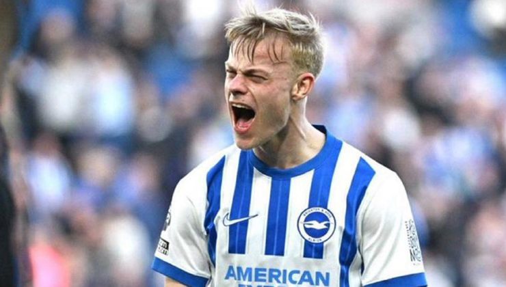 Tottenham Jan Paul van Hecke’yi istiyor
