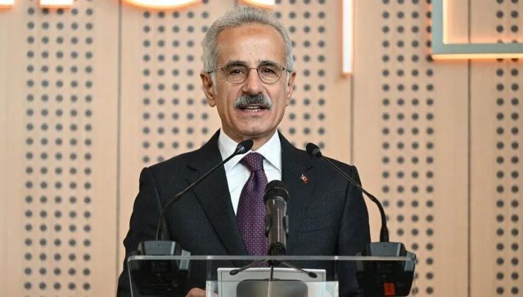 Bakan Uraloğlu: İstanbul’daki iki havalimanımız 78 ilin nüfusundan fazla yolcuyu ağırladı