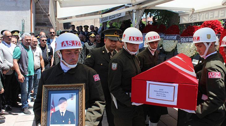 Kaza şehidi uzman çavuş Abdurrahman Hilal'e veda