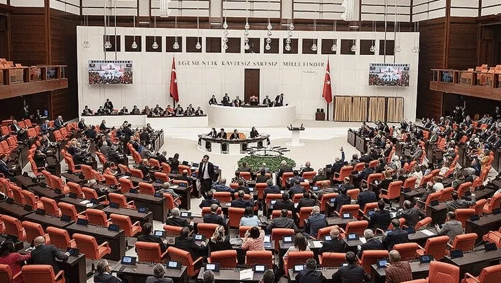 Öğrenci affı düzenlemesi Meclis'te! AK Parti'li Zengin detayları açıkladı
