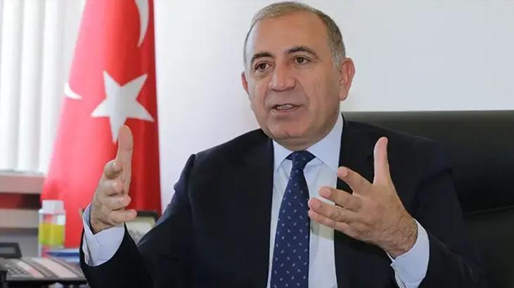 Tekin görevine devam edecek