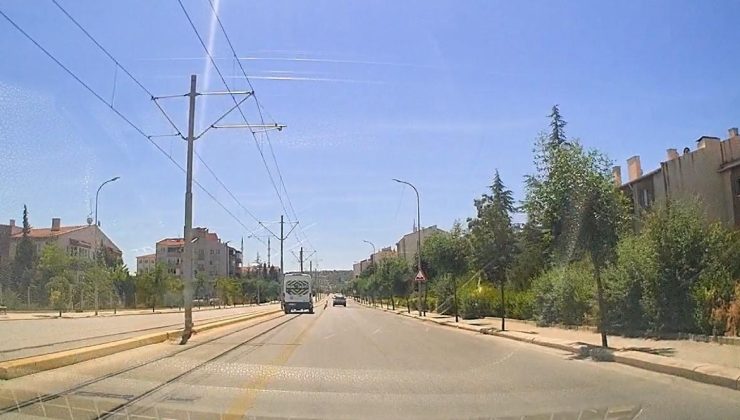 3 gencin öldüğü caddede aynı manzara! Facianın yaşandığı noktada yeni ihlaller kamerada