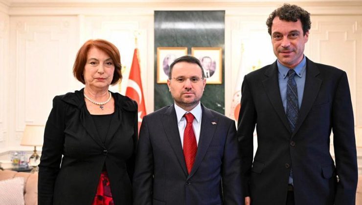 Adalet Bakanı Gürlek, Uğur Mumcu’nun ailesiyle görüştü