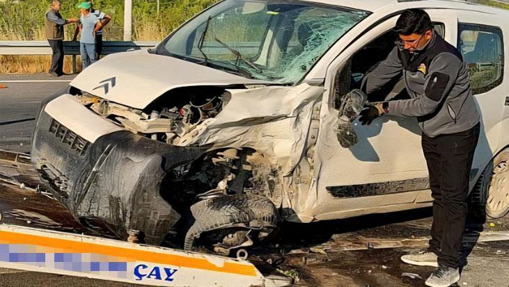 Afyonkarahisar’da feci kaza: 1 ölü, 5 yaralı