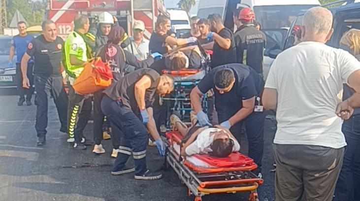 Antalya’da zincirleme kaza! 17 yaralı