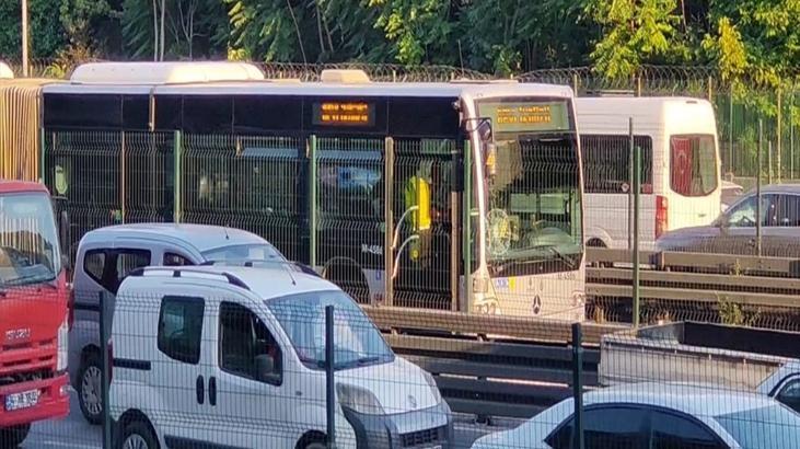 Bahçelievler’de metrobüsün altında kalan kadın ağır yaralandı