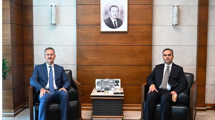 Bakan Kacır, Savunma Sanayii Başkanı Görgün’ü kabul etti