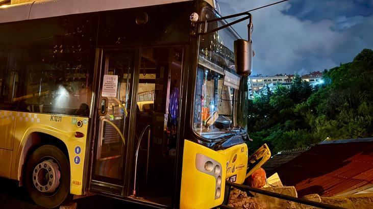 Sarıyer’de kontrolden çıkan İETT otobüsü evin çatısına düşmekten son anda kurtuldu