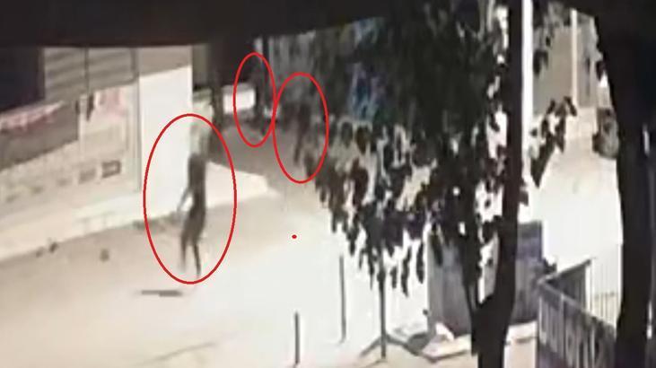 Sokak ortasında dehşet! Biber gazı sıkıp bıçakladılar, gasp edip kaçtılar; 1 ölü