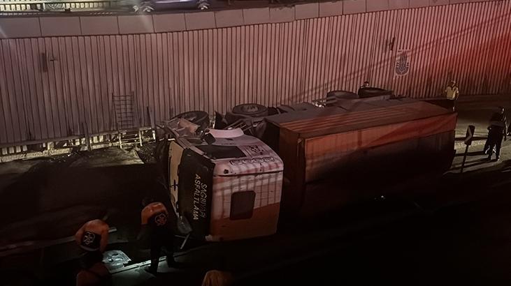 Avcılar’da asfalt kamyonu alt geçide düştü: Yol çift yönlü trafiğe kapatıldı