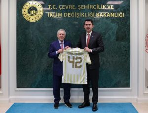 Bakan Kurum, Fenerbahçe Kulübü Başkanı Aziz Yıldırım ile görüştü