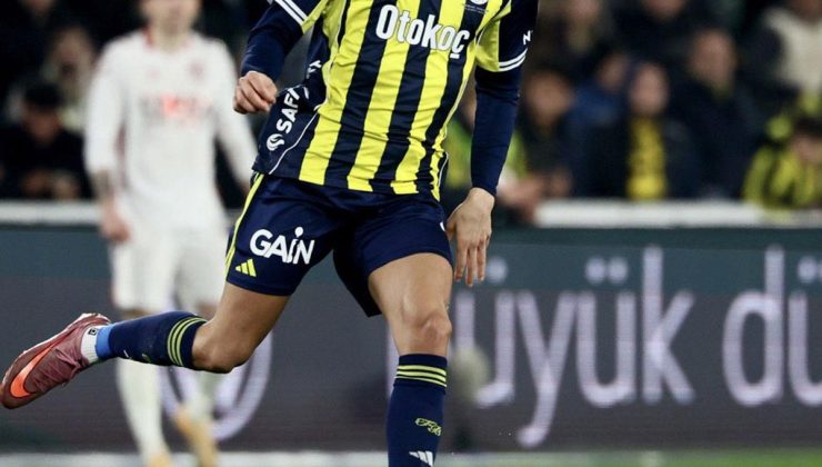 Fenerbahçe’de yıldız futbolcunun menisküsü yırtıldı