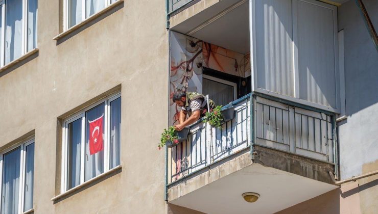 Gebze’de en güzel balkon seçilecek! Yaklaşık 800 sardunya yerleştirildi: Kazanan ödülü alacak