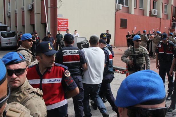 Kocaeli’de tefecilik operasyonunda yeni gelişme! 11 şüpheli adliyeye sevk edildi