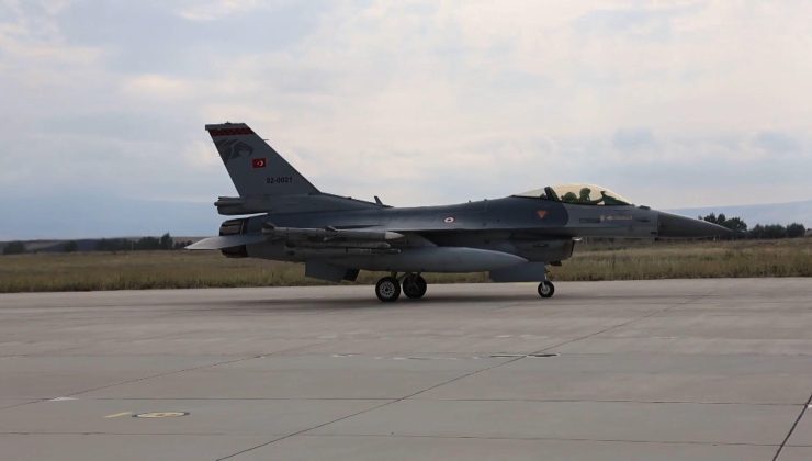 MSB duyurdu: Türk savaş uçakları Akdeniz semalarında: Kıbrıs Adası’nın güneyinde eğitim uçuşu