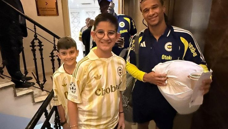 Nathan Ake’nin elindeki yastığın hikayesi ortaya çıktı