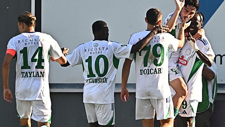 Rizespor, 10 kişi kalmasına rağmen kazandı
