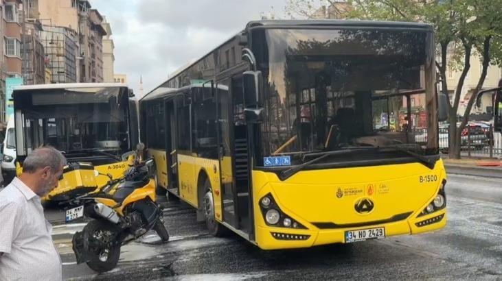 Şişhane’de İETT otobüsleri çarpıştı! Yola döküldü sürücüler zor anlar yaşadı
