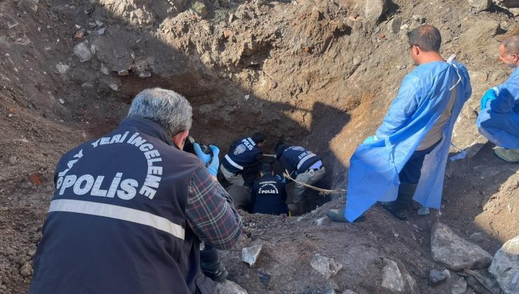 15 yıllık kayıp dosyasında korkunç şüphe! Yanan evinin altında kemikler ve balta bulundu