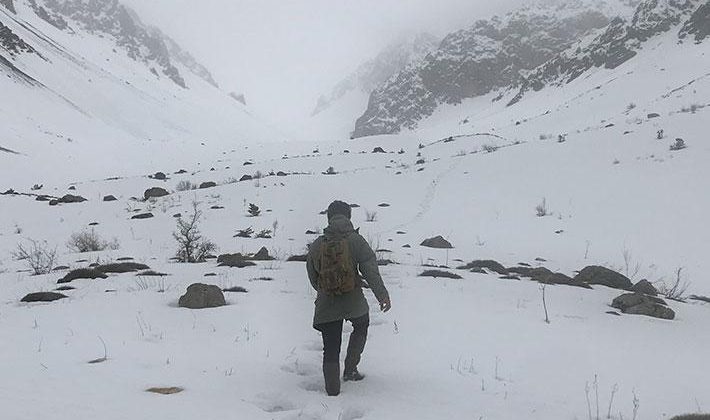 Aniden soğuyan hava kara döndü! Bir kentten bembeyaz görüntü