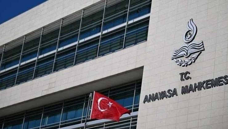 AYM, 26 siyasi parti hakkında suç duyurusunda bulunulmasına hükmetti