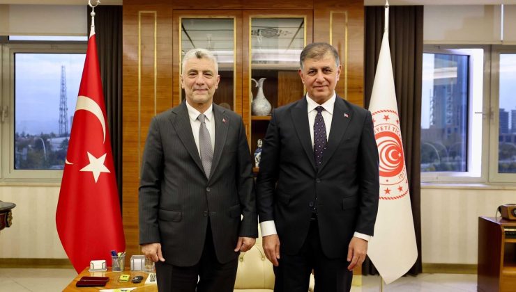 Bakan Bolat, İzmir Büyükşehir Belediye Başkanı Tugay ile görüştü