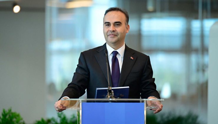 Bakan Kacır: Asıl büyük başarı hikayesini daha yeni yazıyoruz