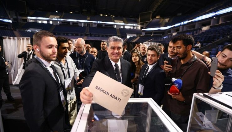 Beşiktaş Başkanı Serdal Adalı: Temizlik tamamlanana kadar ligler ertelenmeli