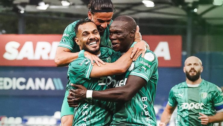 Bu adam 34 yaşında! Aboubakar şov yapmaya devam ediyor