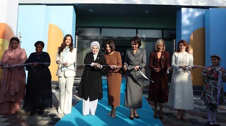 Emine Erdoğan, Özbekistan’da eğitim kurumunun açılışına katıldı