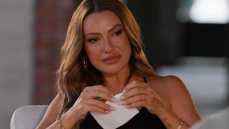 Hadise ablasından bahsederken gözyaşlarına boğuldu: Büyük bir travma yaşadım